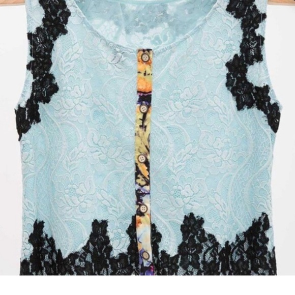 GIMMICKS by BKE | Lace Tank Top Cropped Blue Black | Sz Small - Picture 5 of 9